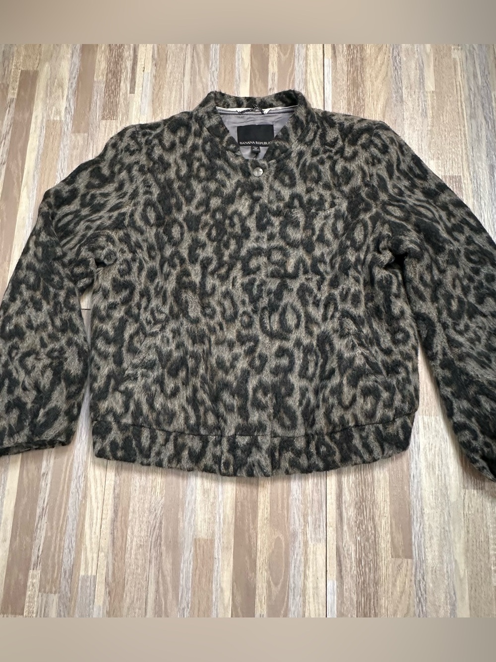 Banana Republic Women’s Leopard Print Zip-Up Faux Fur Jacket Size Medium Petite